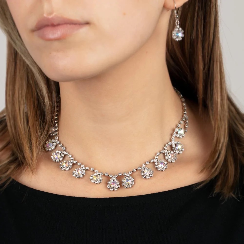 NEW Boutique Silver Iridescent Flower Diamond Rhinestone Necklace & Earrings